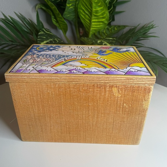 Primitives by Kathy 🌈 Rainbow, Nature Prayer Box - Picture 3 of 8